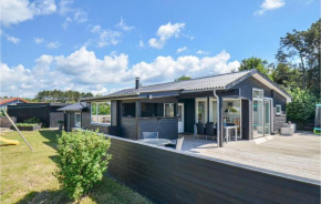 Pet Friendly Home In Knebel With House Sea View, Knebel